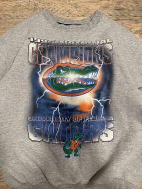 STARTER Gray and Black Logo Crewneck Sweatshirt